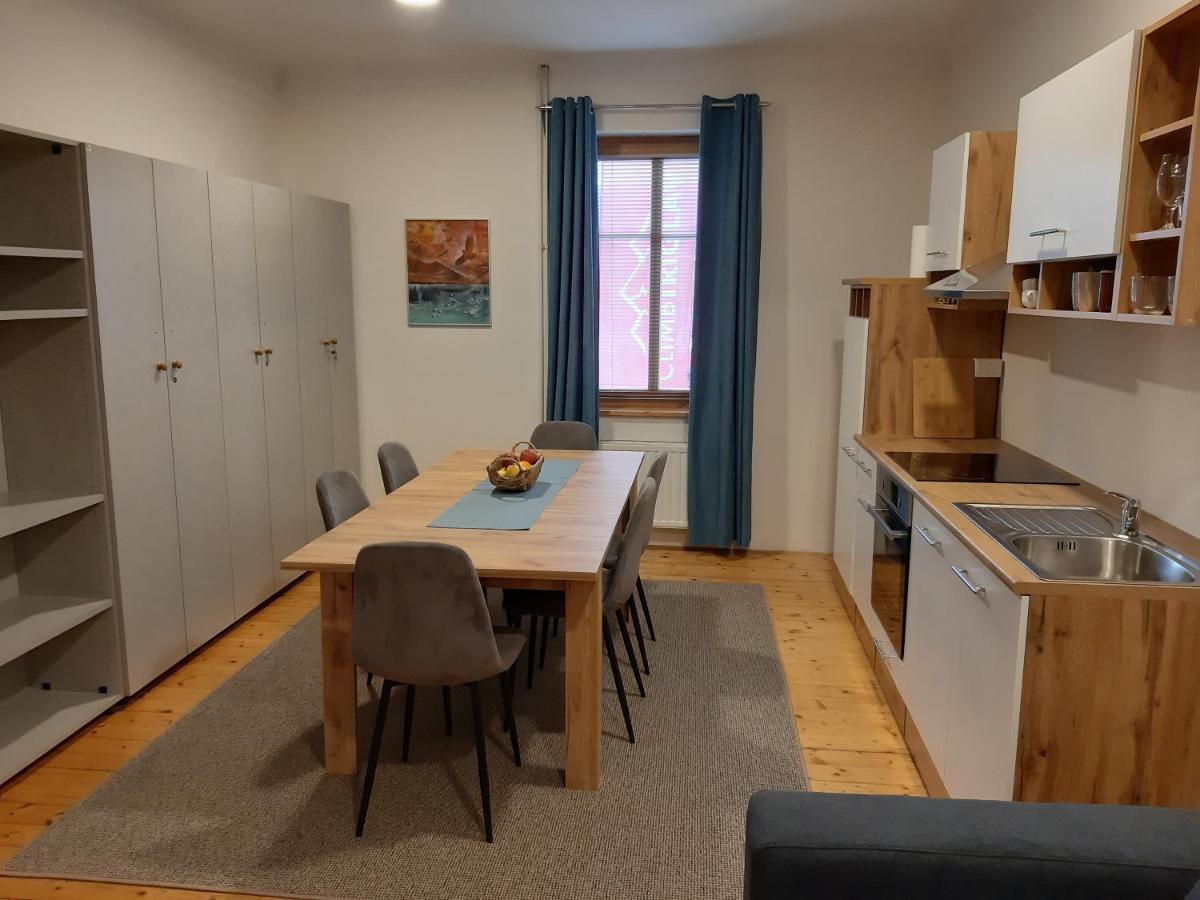 Triglav Apartment House Kranj Kültér fotó