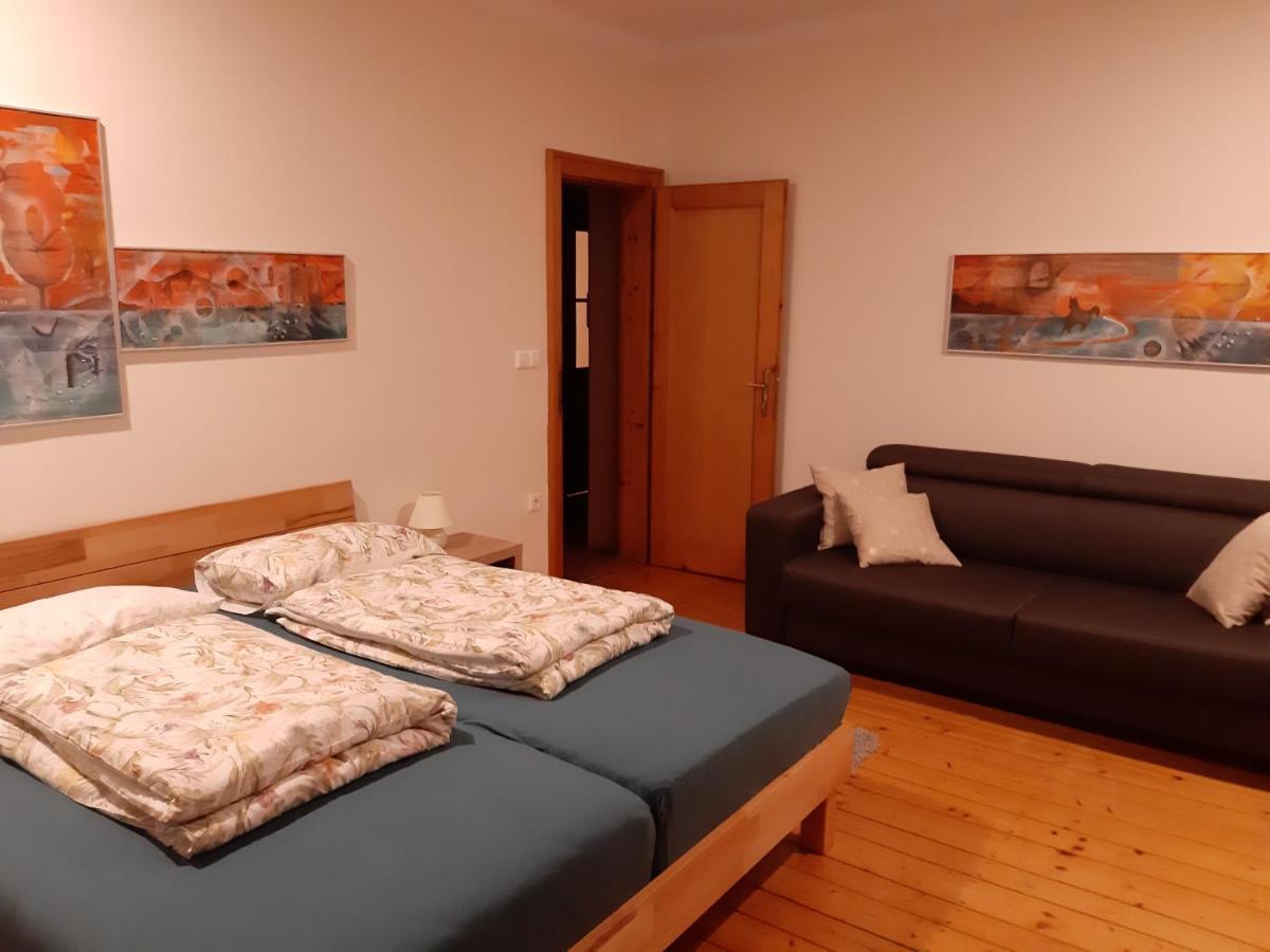 Triglav Apartment House Kranj Kültér fotó